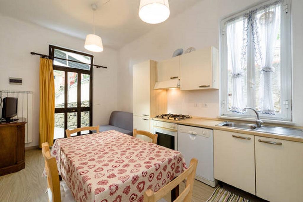 Varazze Apartment Δωμάτιο φωτογραφία