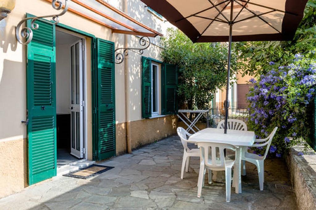Varazze Apartment Δωμάτιο φωτογραφία
